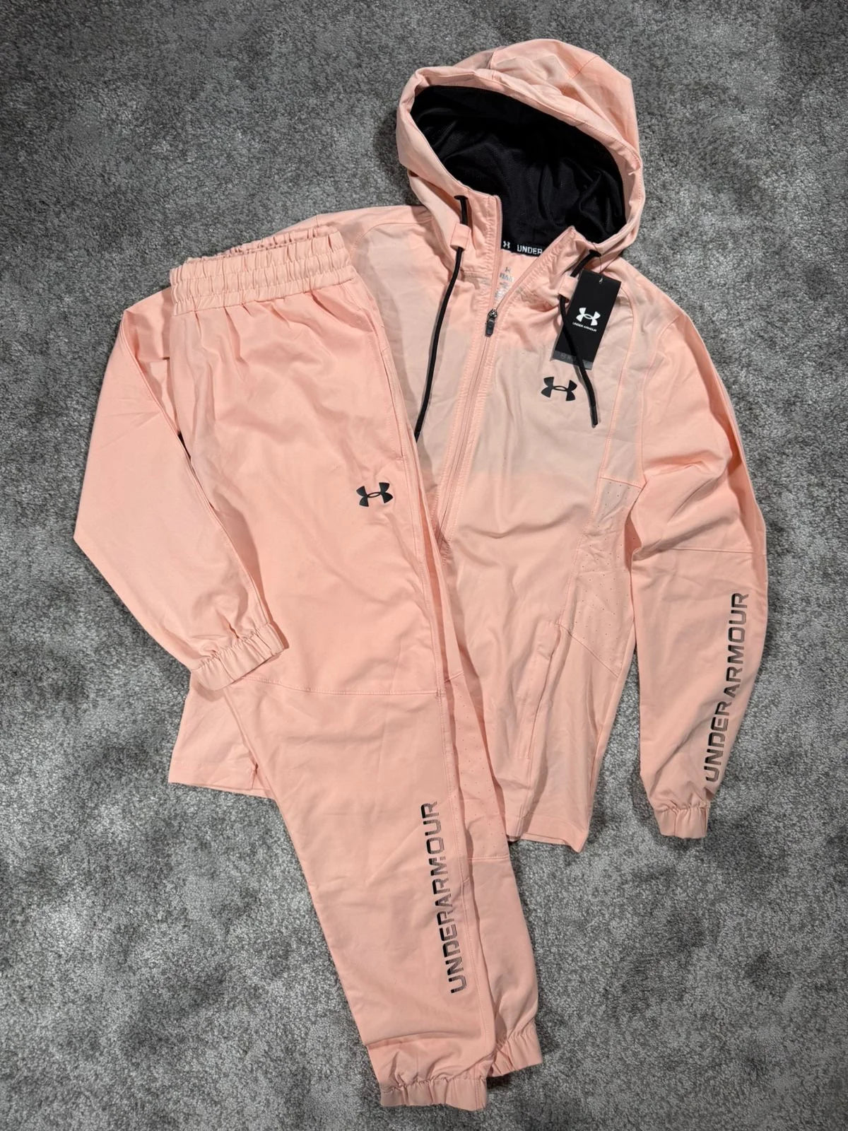 CHANDAL UNDER ARMOUR