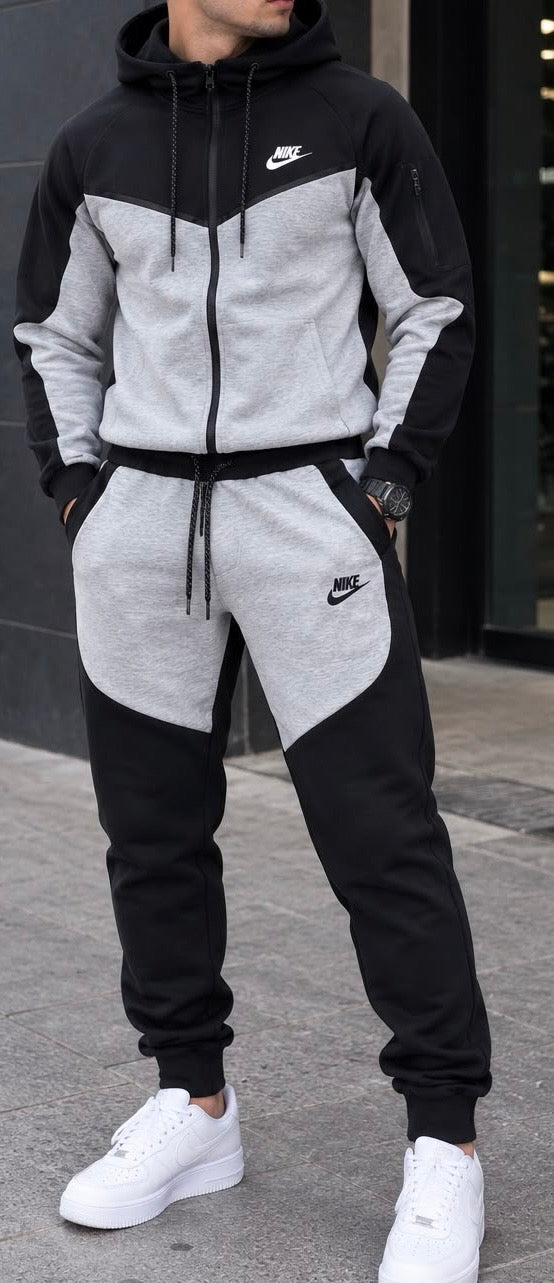 Nike tech