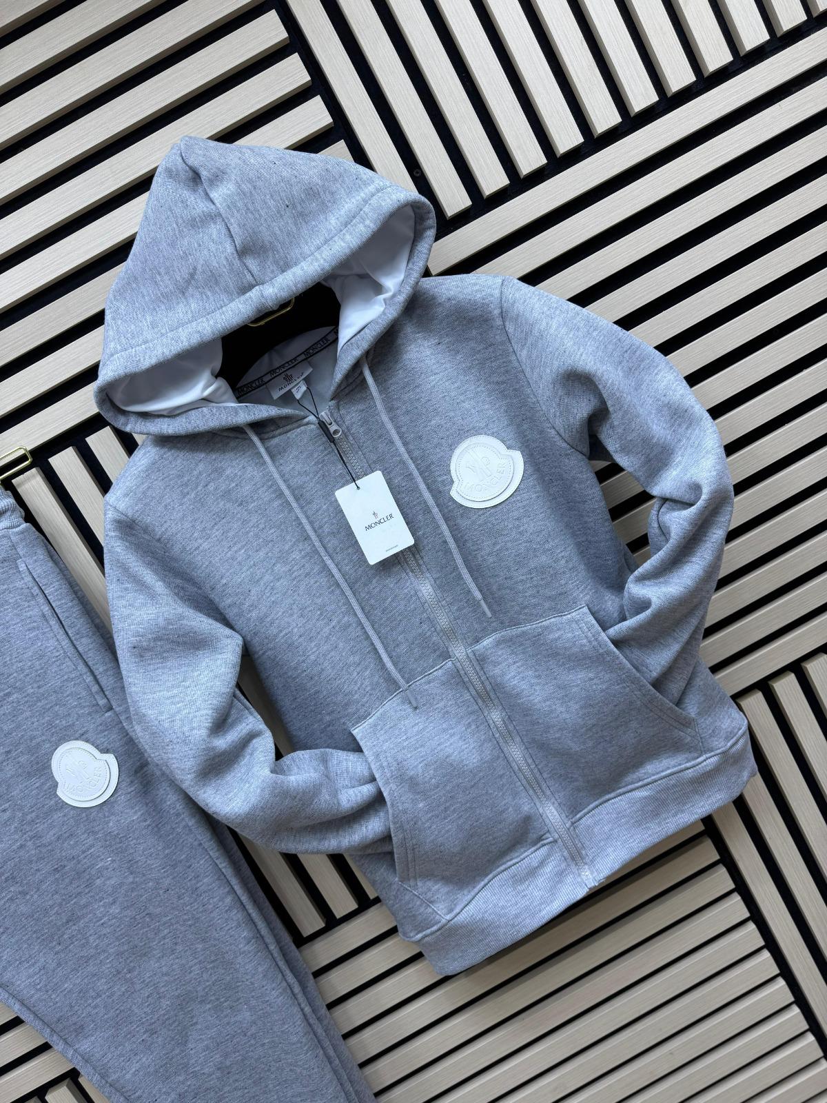 Conjunto largo Moncler