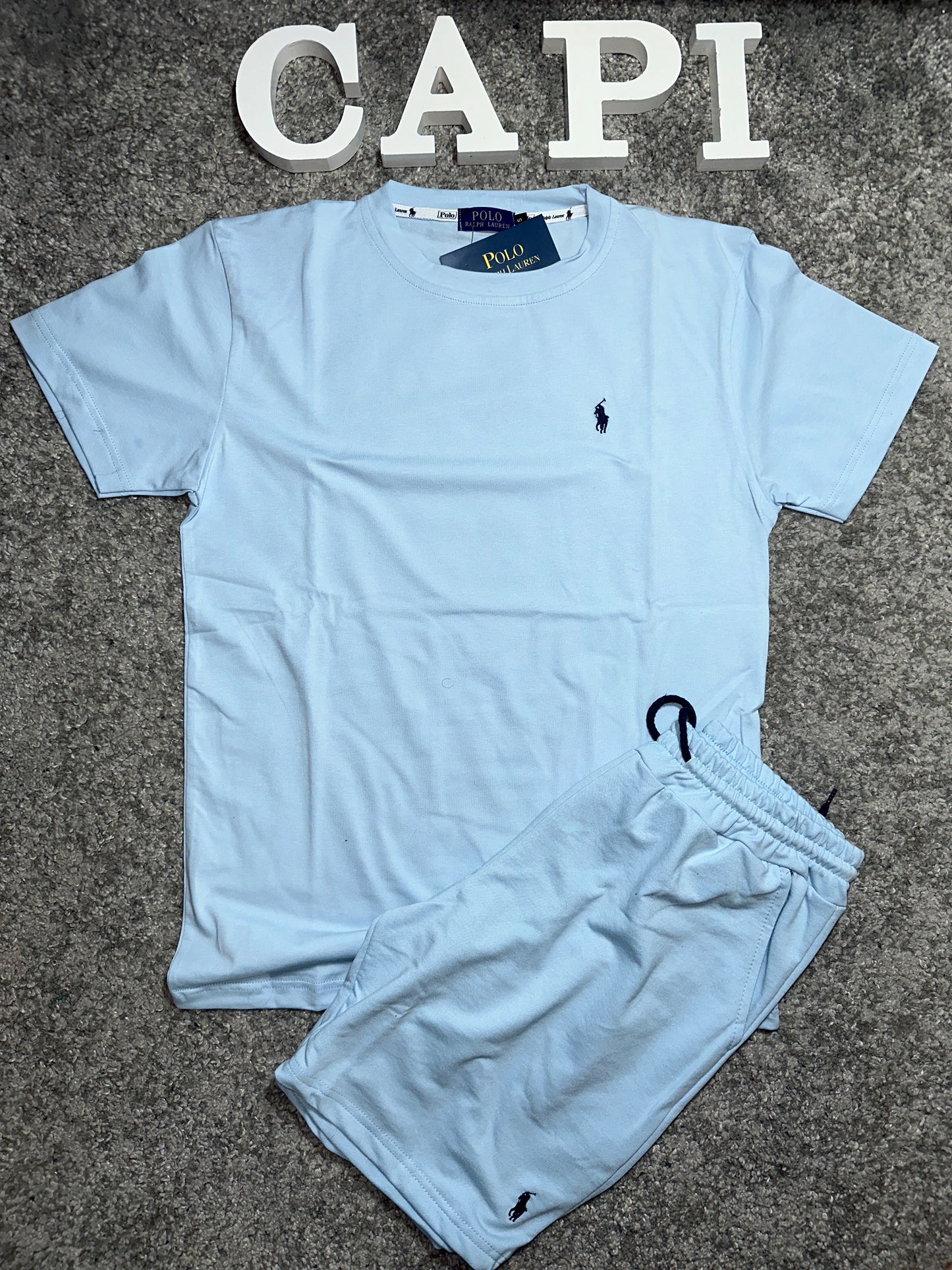 Polo corto