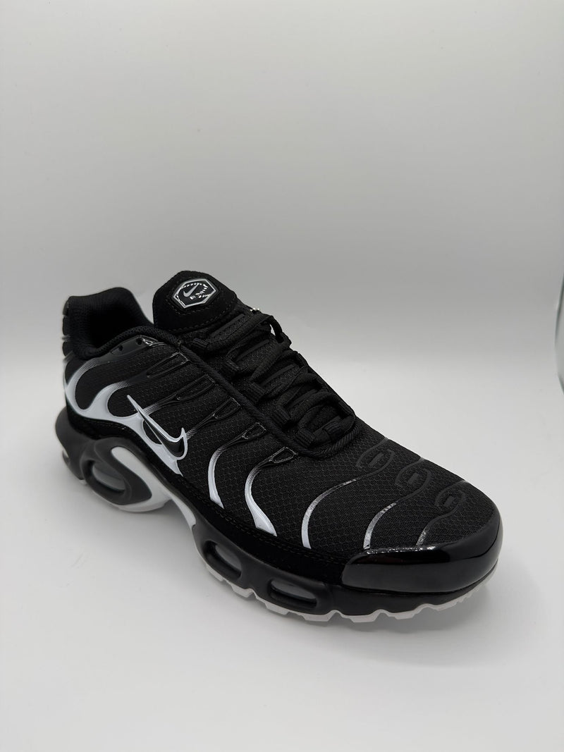 NIKE TN