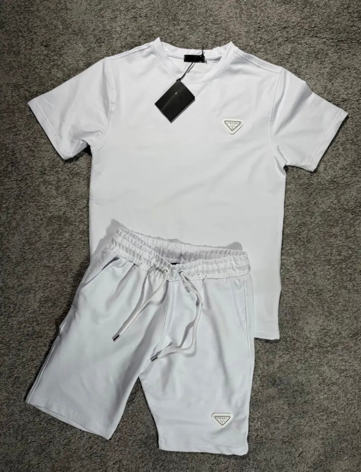 Conjunto corto Prada