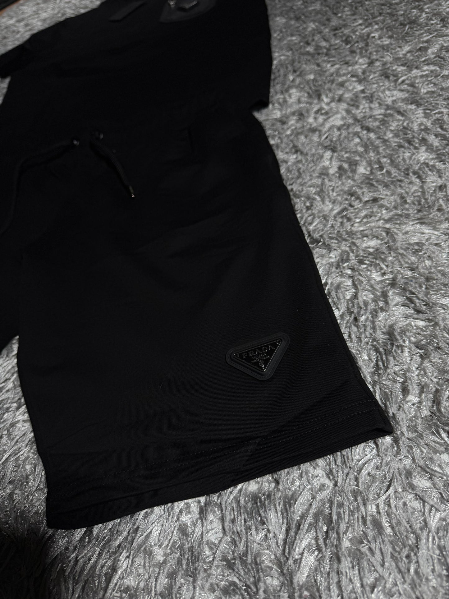 Conjunto corto Prada