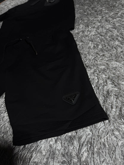 Conjunto corto Prada