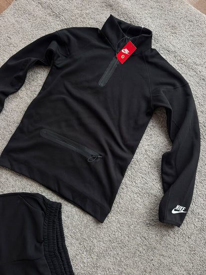 Nike tech
