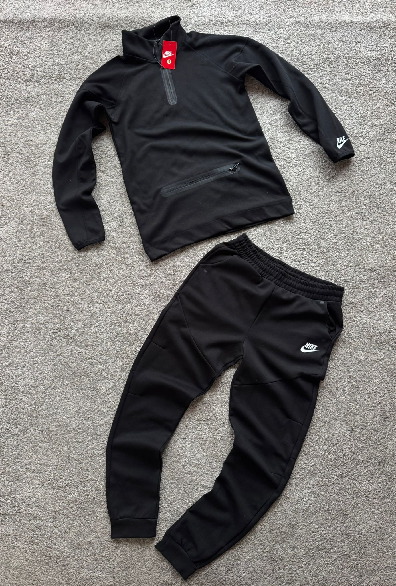 Nike tech