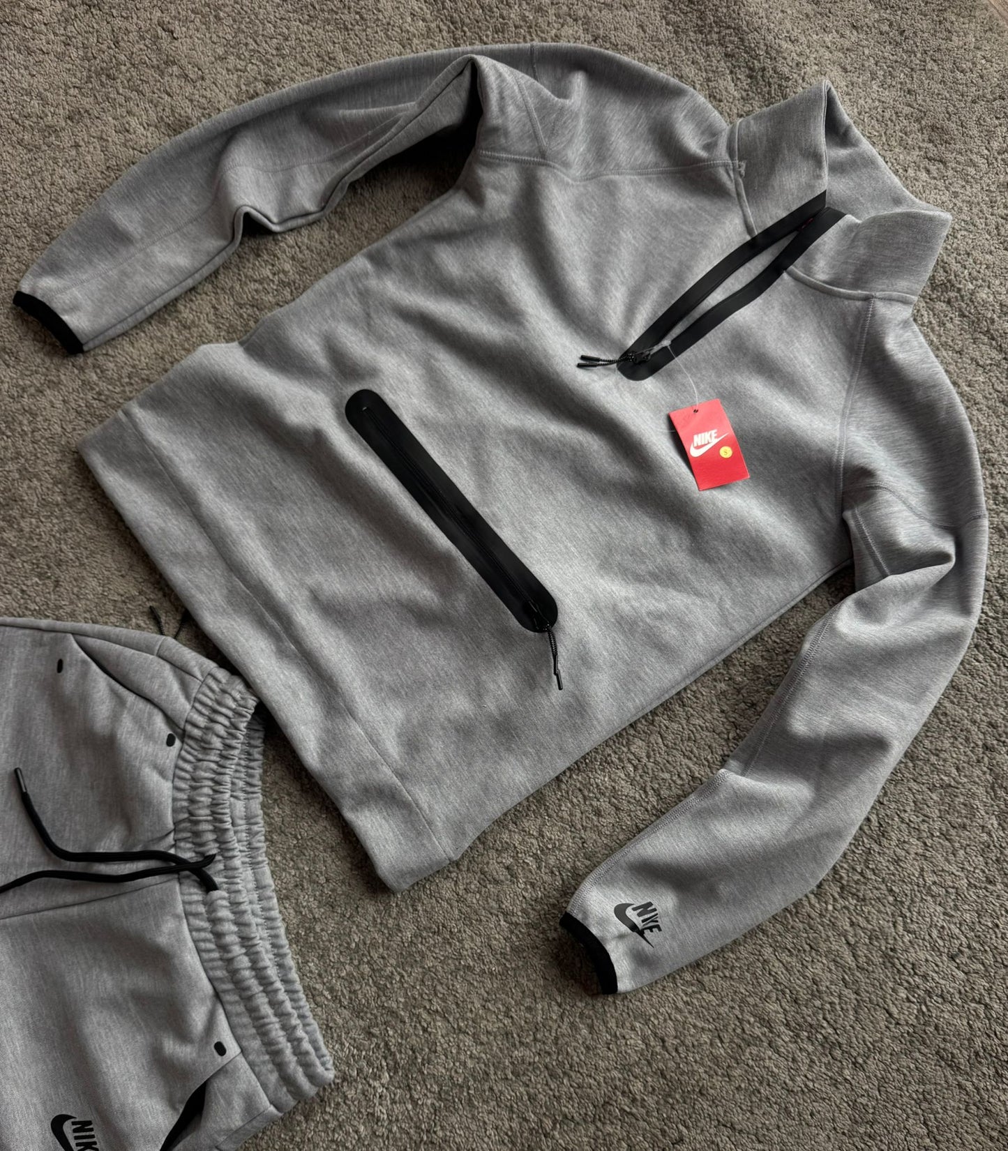 Nike tech