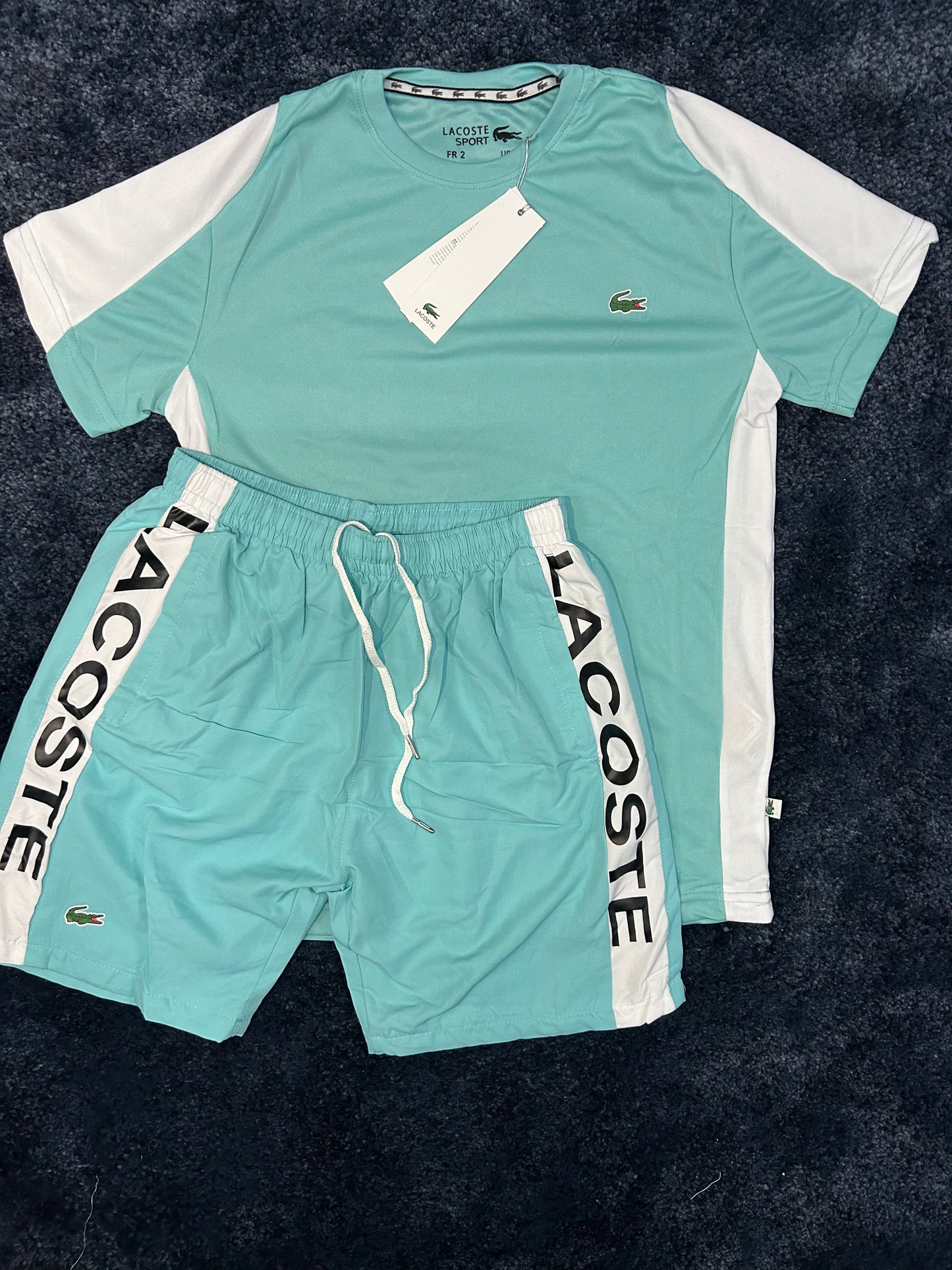 Conjunto corto Lacoste