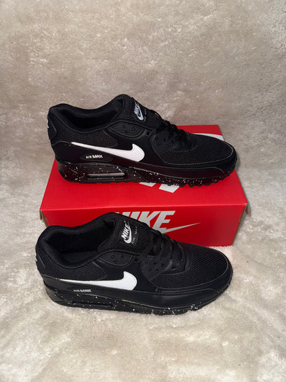NIKE AIR MAX 90