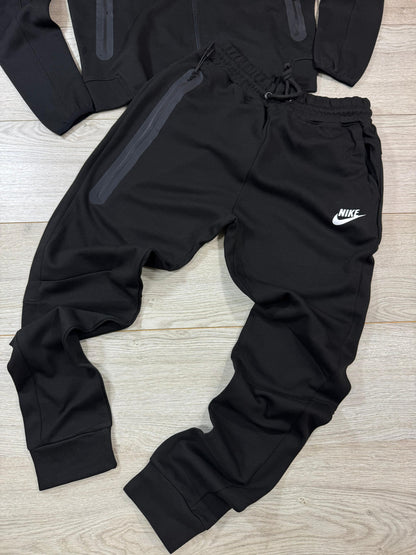 Nike tech