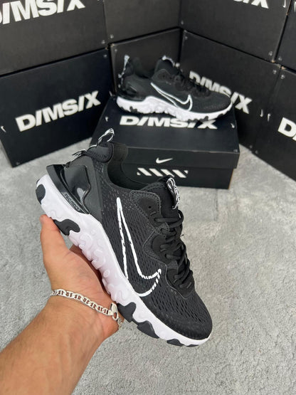 Nike React