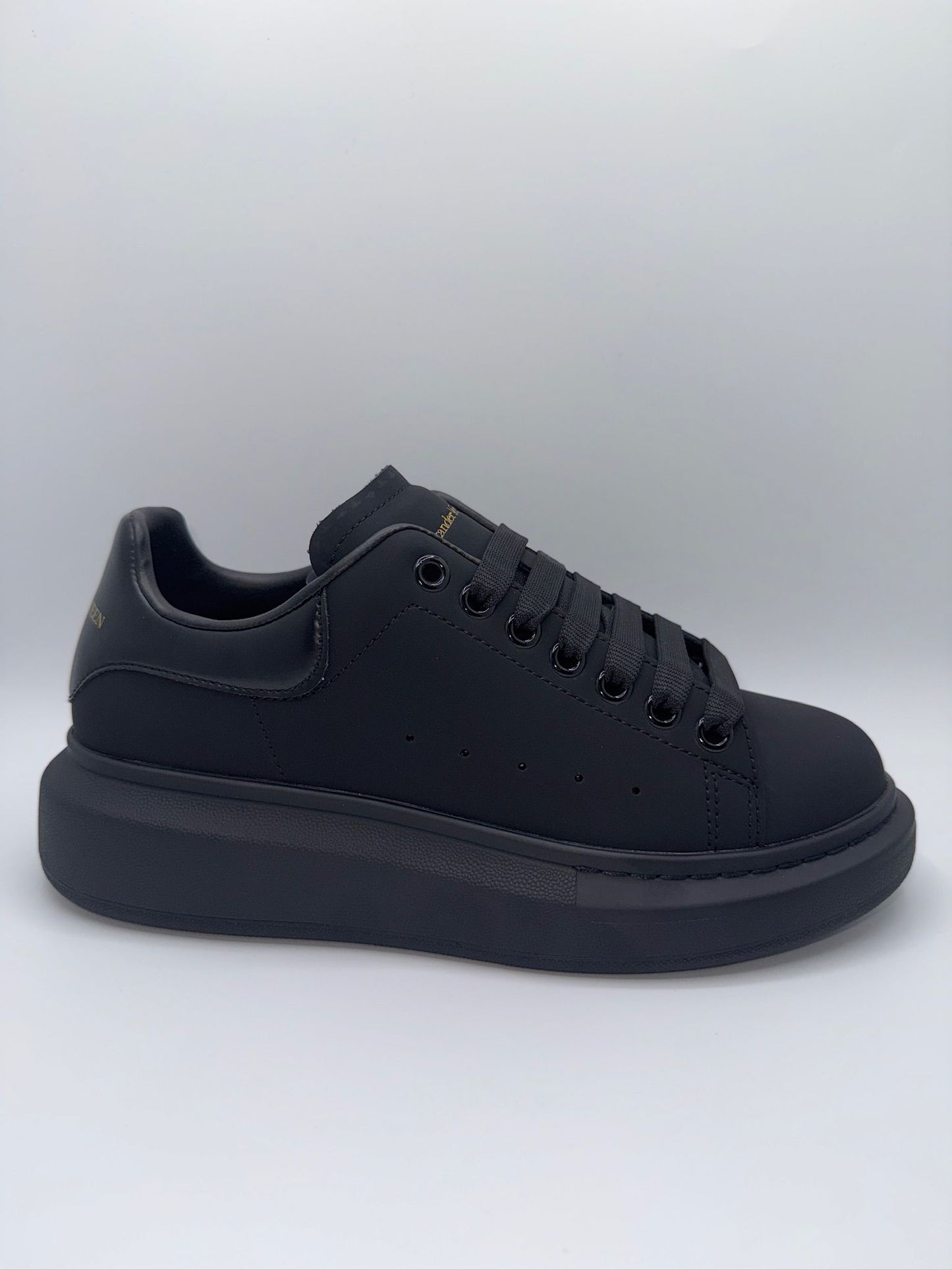 ALEXANDER MCQUEEN