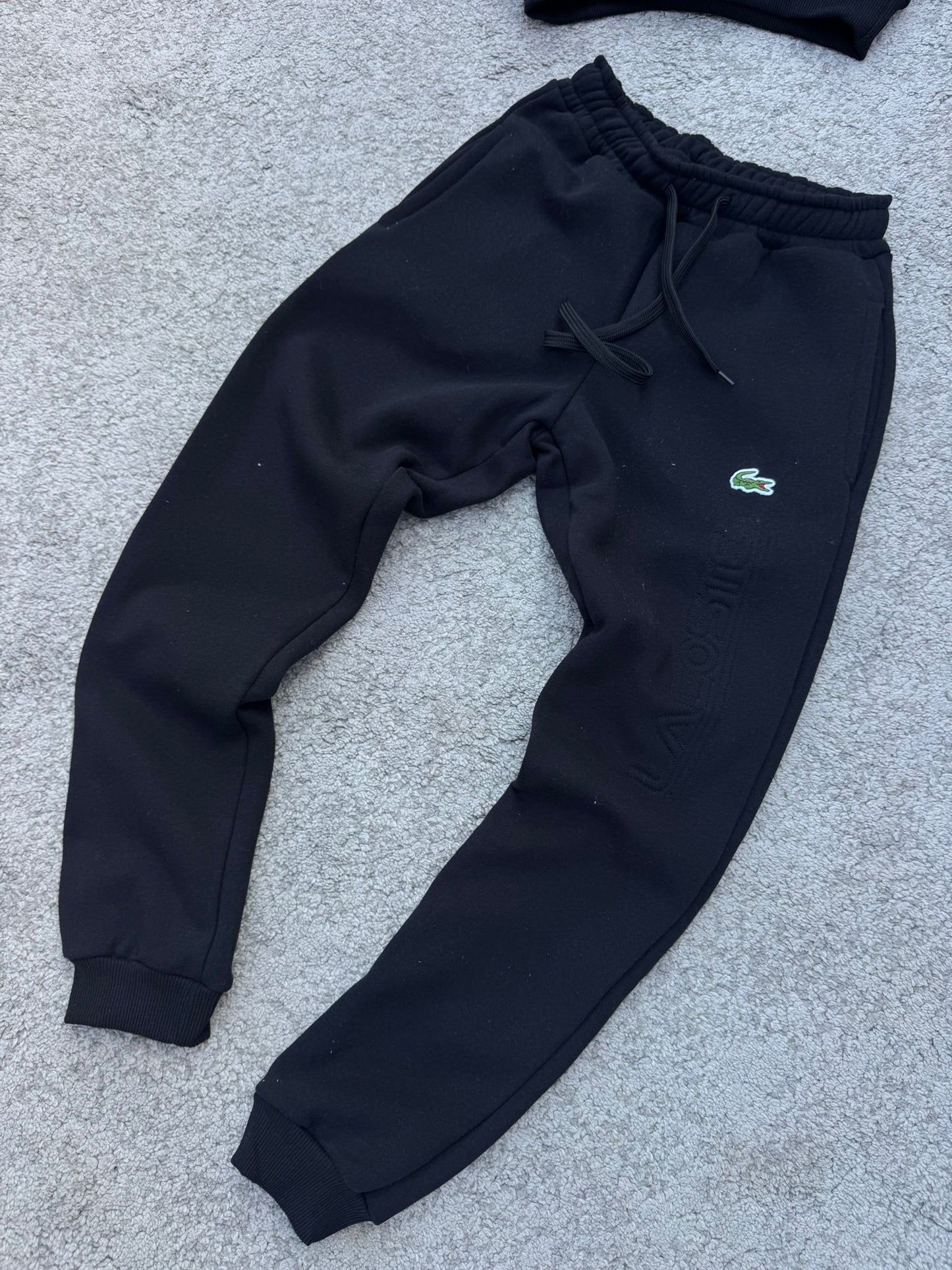 Conjunto Largo Lacoste