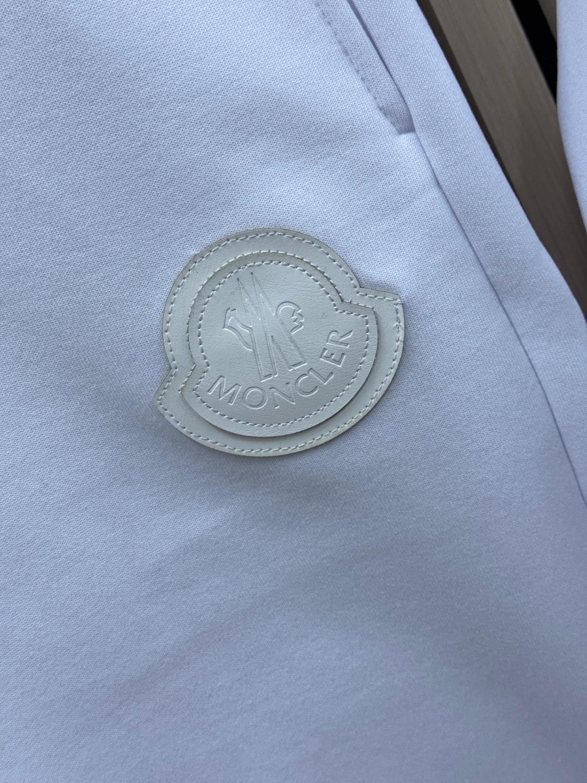 Conjunto largo Moncler