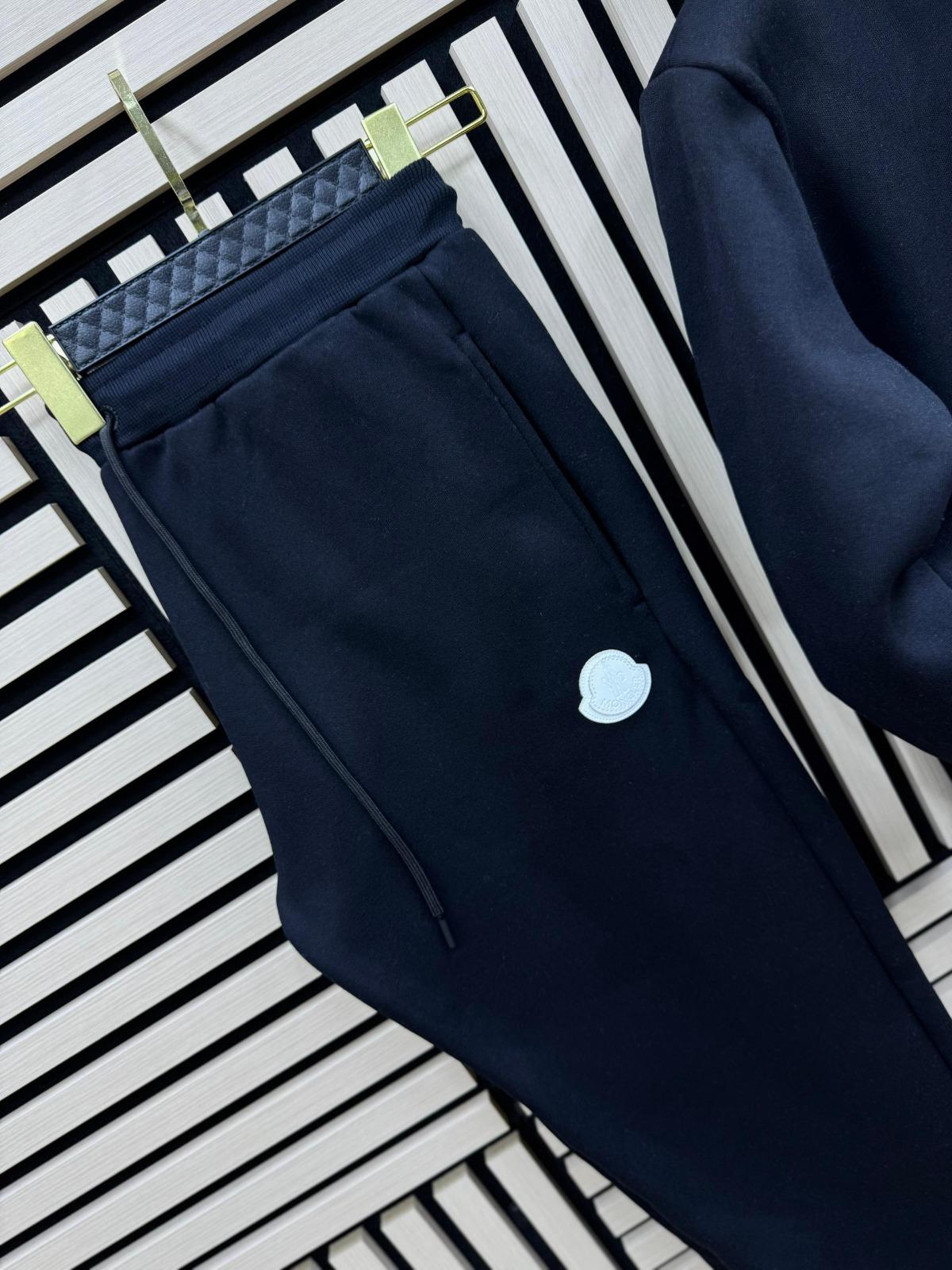 Conjunto largo Moncler