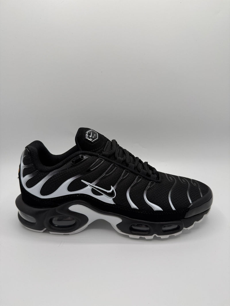 NIKE TN